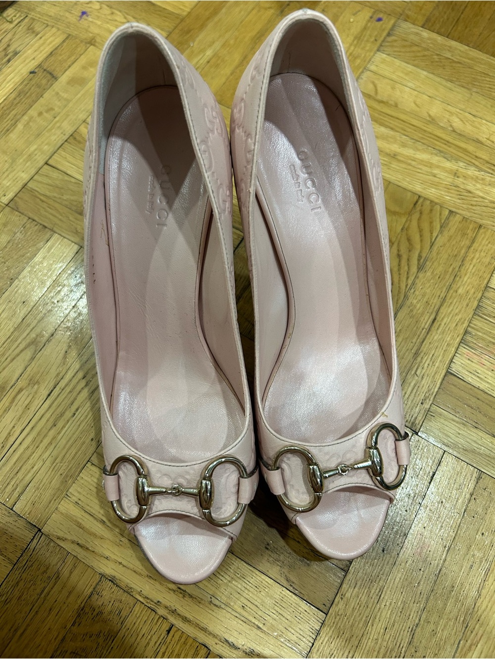 Gucci heels size 7.5